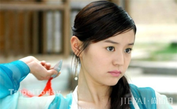 红极一时便消失遗迹的5位女星,柏雪近10年,最后一位最为可惜