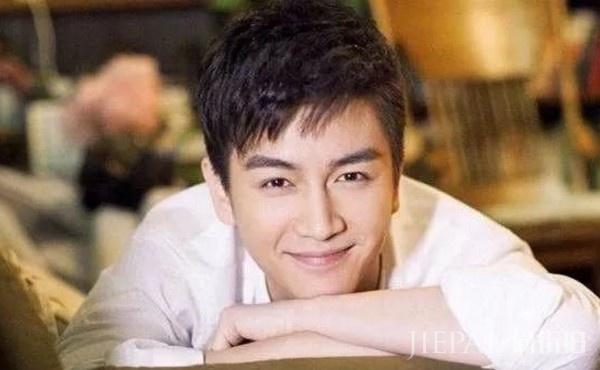 年纪轻轻就当爹的4位男星:陈晓任嘉伦上榜,最后一位太着急了!