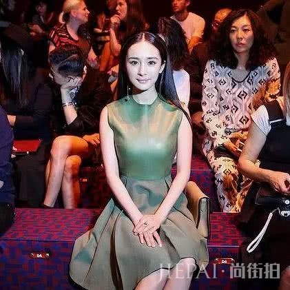 穿衣显瘦,脱衣有肉,大胸的穿搭套路有多深?