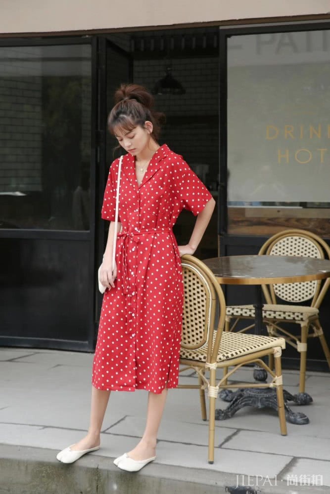 女生出去玩别穿得太正式!带上这几款裙子,舒适又知性