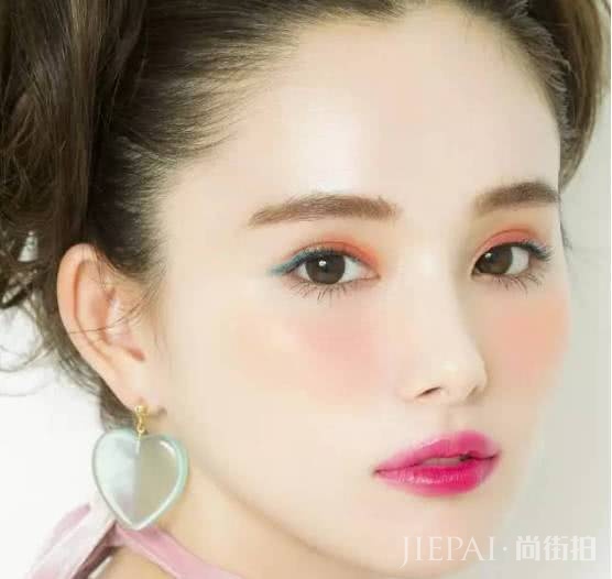 这个夏天大幂幂最爱画的“橙汁妆”,别说你不会