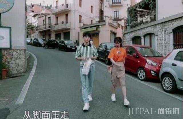 杨紫说自己的脚被大车压过，王俊凯的回答太直男，果然凭实力单身