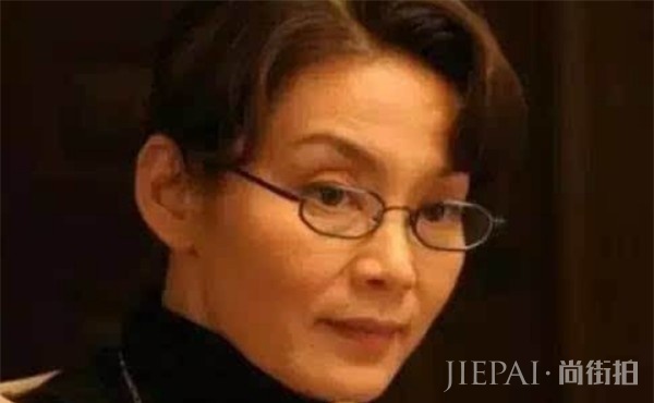 5位奶奶辈女演员：前4位选择优雅老去，第5位选择了“玻尿酸”