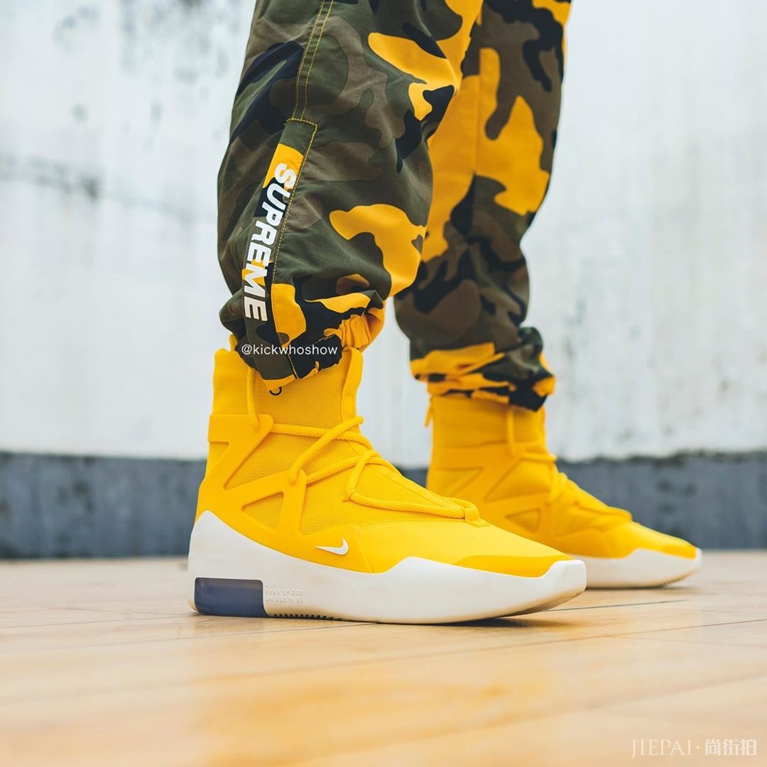 潘帅已经上脚啦！这双 Nike Air Fear of God 1 实在太炫酷！