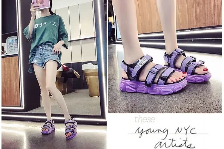 泫雅在穿的“丑丑鞋”,上脚超时髦