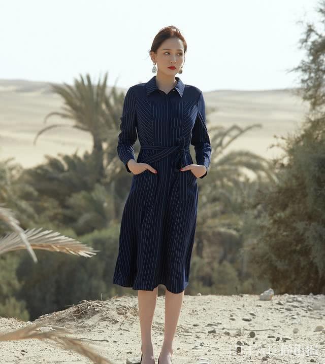 40岁陈乔恩不扮嫩的造型意外养眼,御姐风加知性范,看着更顺眼