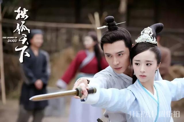 配角是怎样完美抢戏的?沈腾靠的是搞笑功力,热巴靠的是呆萌灵气