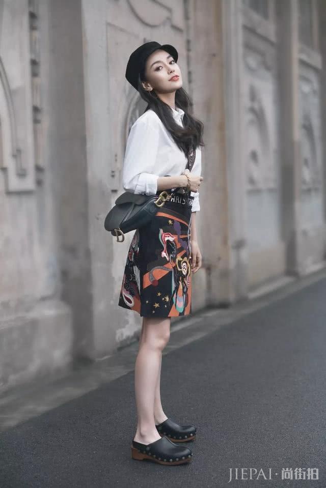 帽子便宜百搭的时尚单品,运动风出游装,还你一个清新自然的夏天