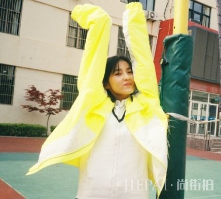 张子枫悼念去世粉丝很暖心:追星的人,最后也会变成一颗星星?