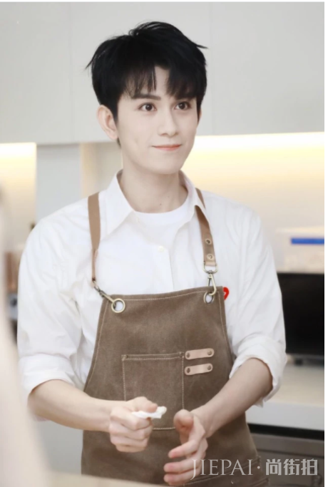 假如给你一亿，五位男星中选一位当老公，网友：不要肖战要图5