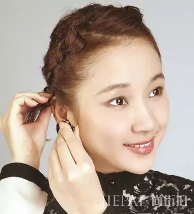 夏天短发怎么扎好看，凉快又十分俏皮可爱