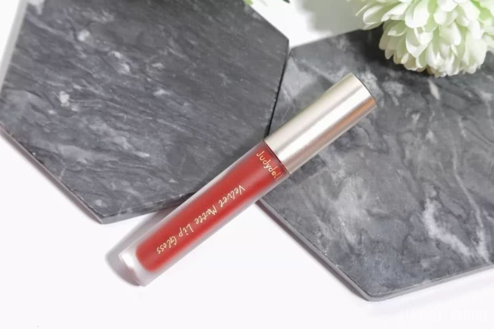 显白又显嫩的夏季唇釉