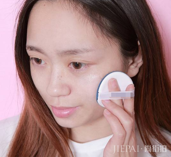 化妆后精不精致,选对“工具”是重点!有了这四样,不怕妆容丑