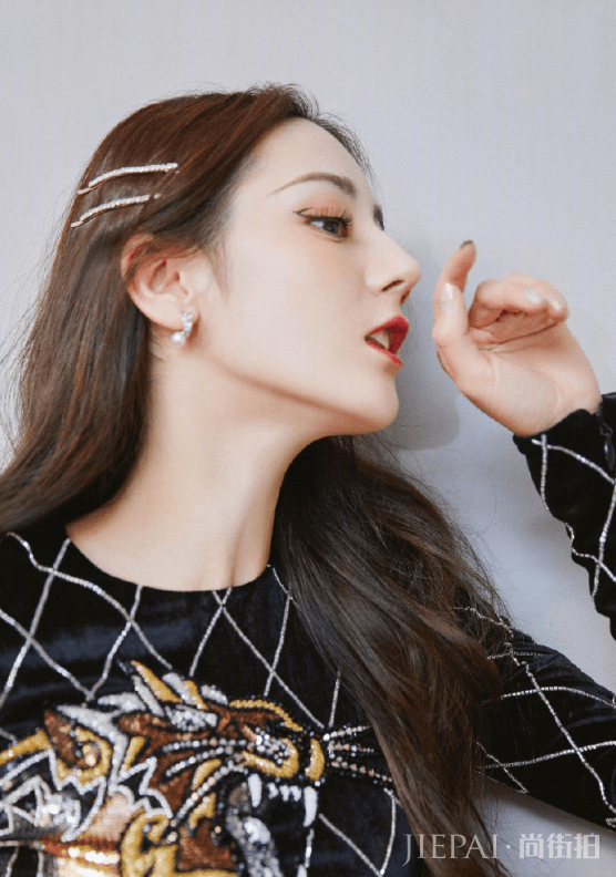 明星们的奇特妆容,哪一位符合你审美?