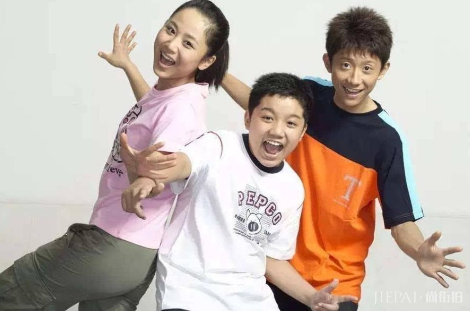 《家有女儿》小雨回归?三年考北影终如愿,瘦身成功撞脸刘青云