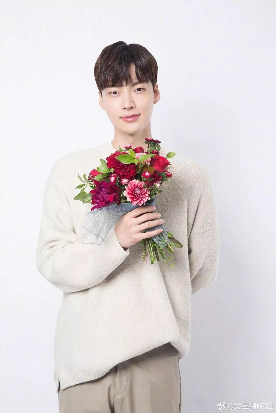 他比文章下场还惨！做渣男遭老婆疯狂报复，工作被叫停已无生路