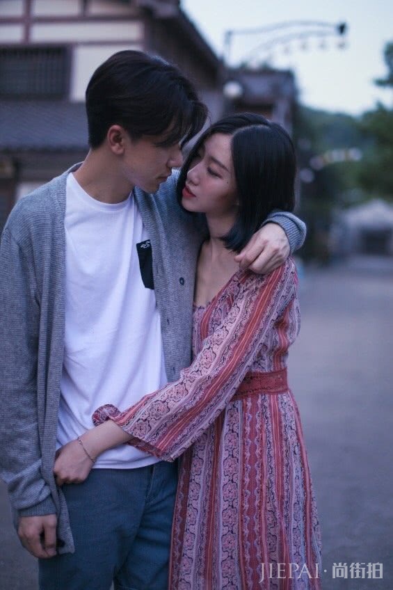 七夕前拍分手视频？结束十年感情的情侣，原来是靠衣品记录曾经