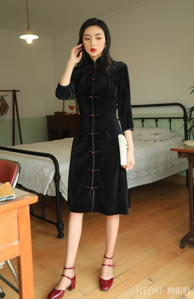 今年夏天旗袍火了,约会穿这件,优雅又恬静的淑媛范