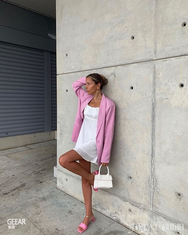 日系女生不会告诉你,这些隐藏小物令造型变得更时尚