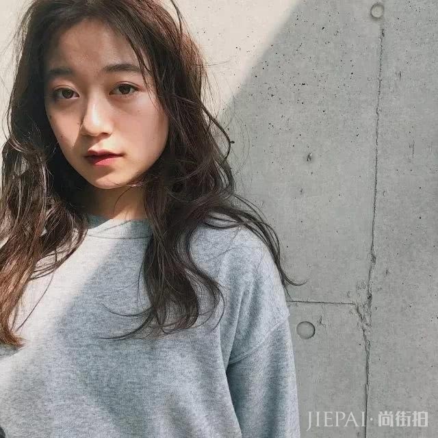清爽无刘海的日系发型，气质加分妥妥的