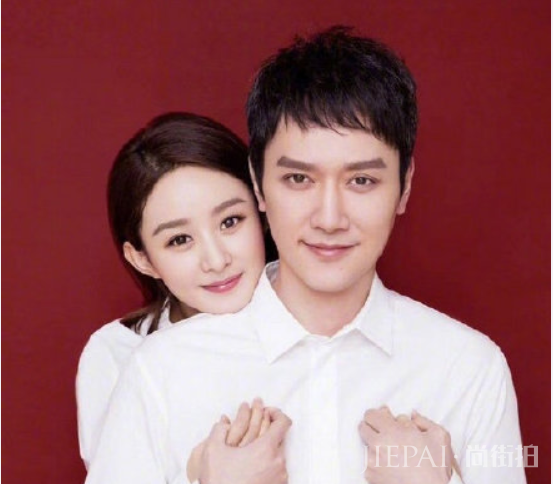 冯绍峰接机赵丽颖，离婚传闻不攻自破，一个细节让网友宽心！