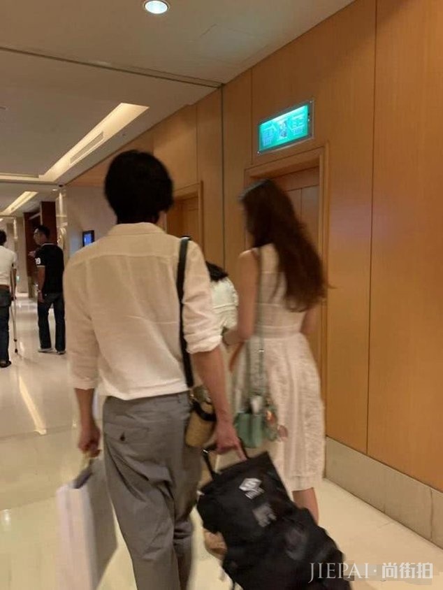 黑泽良平到台北夫妻再度团聚，从细节就能看出AKIRA是个好男人