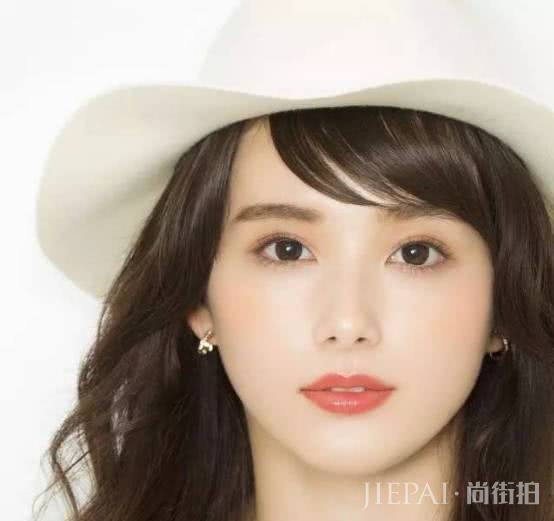 这个夏天大幂幂最爱画的“橙汁妆”,别说你不会