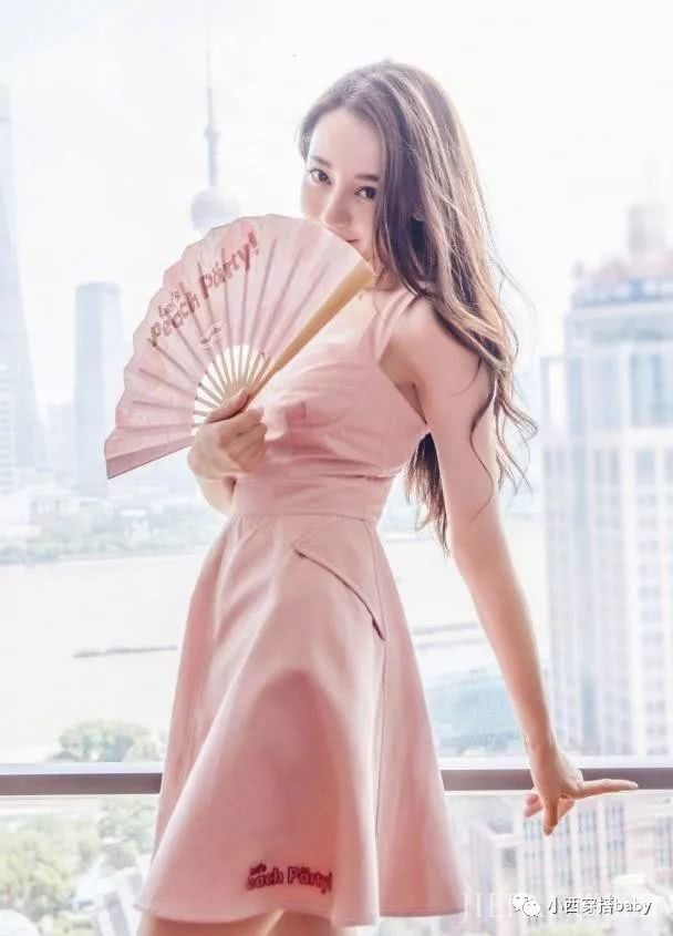 七夕情人节粉色衣服是首选,穿上粉色空气都变得温柔