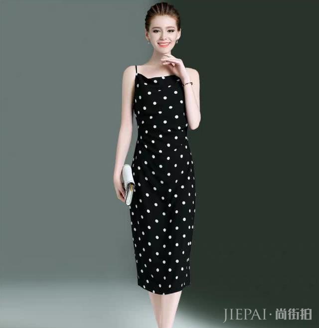 吊带连衣裙,端庄婉约有魅力