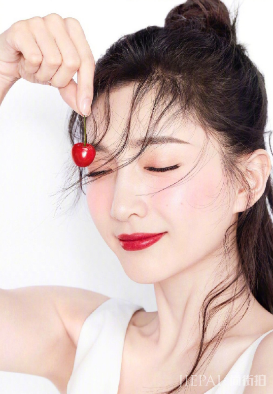 明星们的奇特妆容,哪一位符合你审美?