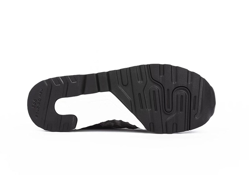 闷紫鳄鱼皮?!这双 New Balance 998 新配色你喜欢吗?