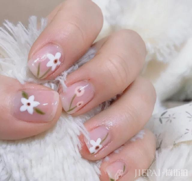 格调优雅高级的美甲,纯色偏光可爱风,仙女就是要精致到手指