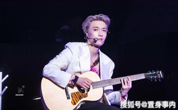 对待辱华品牌，杨幂刘雯很刚，张艺兴避重就轻，林允开启装傻模式