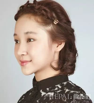 夏天短发怎么扎好看，凉快又十分俏皮可爱