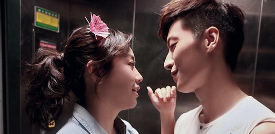 十八线演员靠一张“假图”红了,想借闫妮成名还就美梦成真了