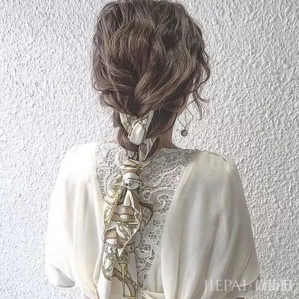 又是一年“秋打盹”,10分钟就能出门的网红发型你真不学?