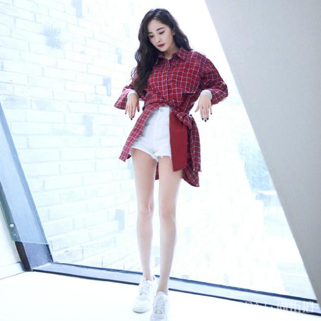 做发型除了看脸更要看这点，不压身高还显苗条，难怪明星身材都好