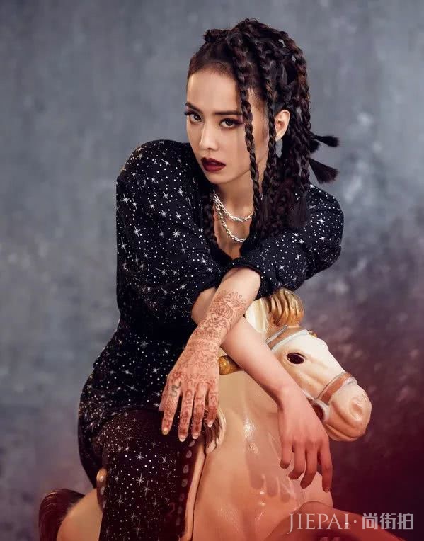 又是一年“秋打盹”,10分钟就能出门的网红发型你真不学?