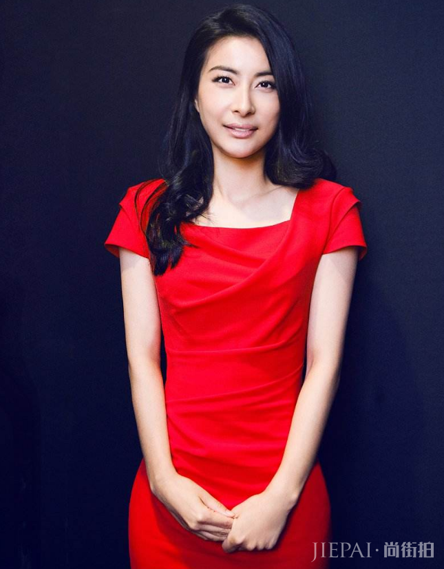 “跳水皇后”郭晶晶，退役后每月拿多少退休金？网友：就这些？