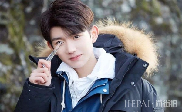 娱乐圈中“人气超高”的5位男星，鹿晗垫底，第一实至名归！