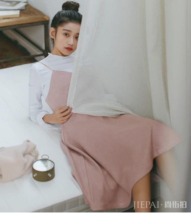 今夏最酷最高级的淡漠色,你知道多少?