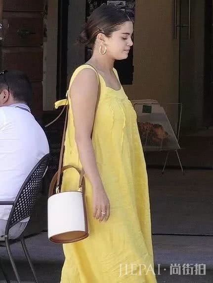 穿衣显瘦,脱衣有肉,大胸的穿搭套路有多深?