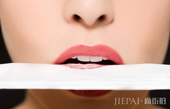 唇妆的化妆步骤有很多种,你找到最适合你的了吗?
