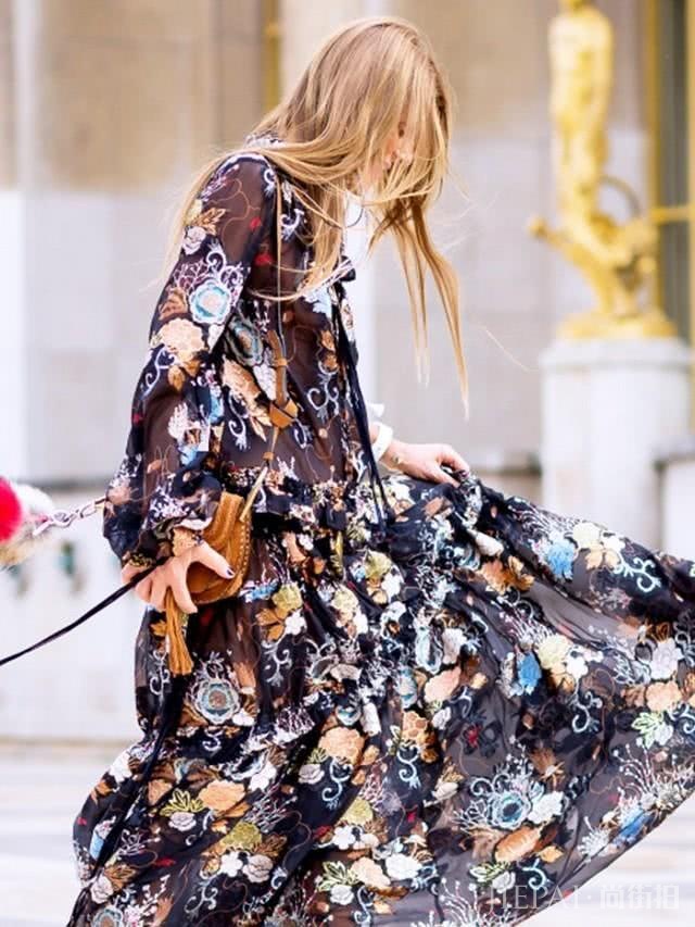 夏日海边度假穿搭,碎花裙花衬衫无袖上衣,清凉时尚拍照好看