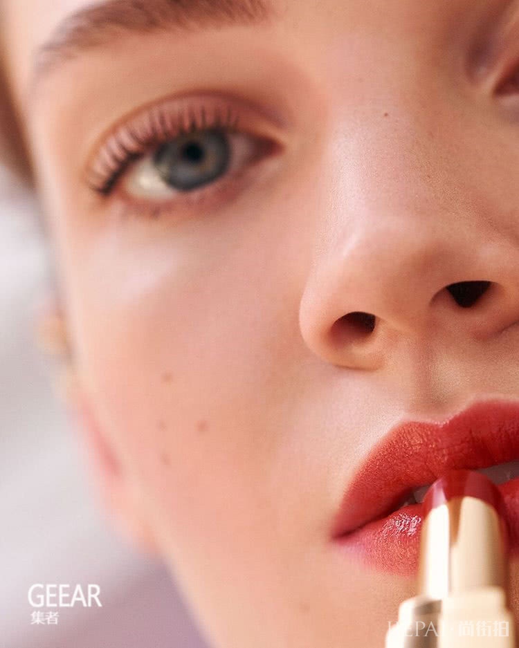 化妆师没有告诉你：想有最迷人嘴唇，先记下这10个唇妆贴士