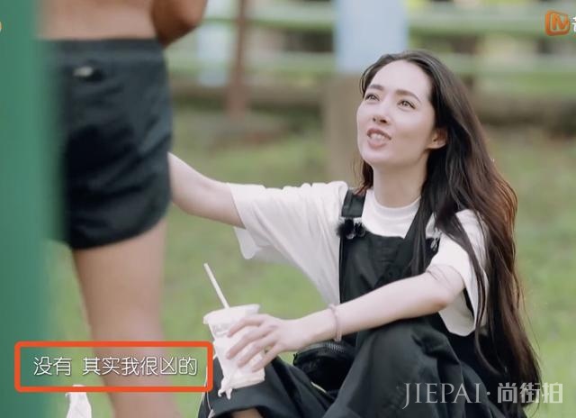 郭碧婷爸爸发文称初见向佐，觉得他长得凶悍，后来发现是面恶心善