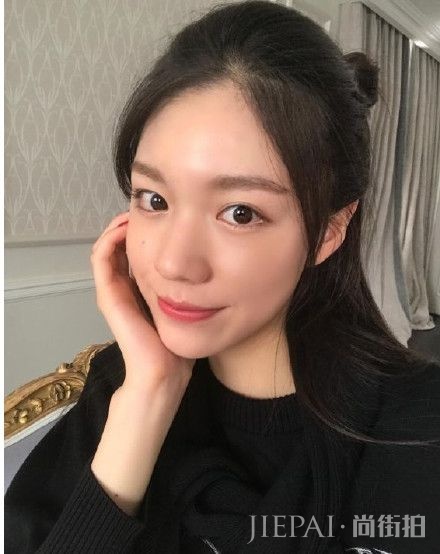 追星女孩?赌王千金何超琼的今天,就是王一博绯闻女友綦美合的明天