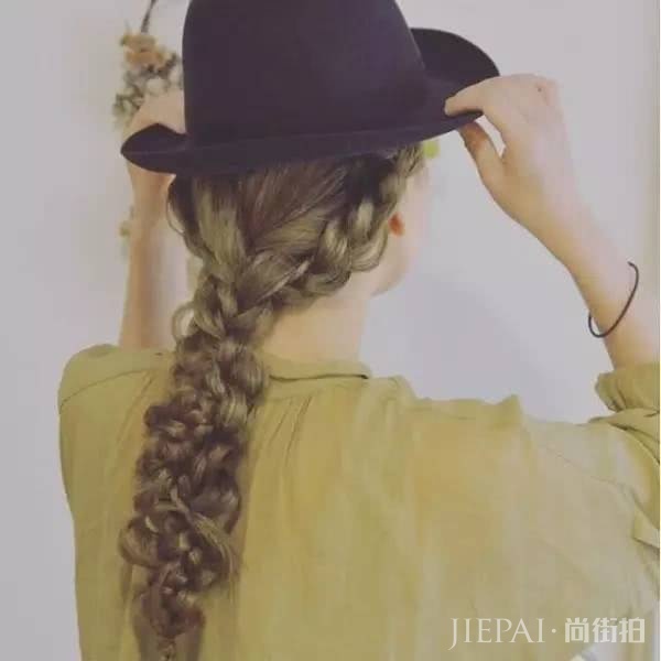 编发不重样，三股辫变化出的N种样式