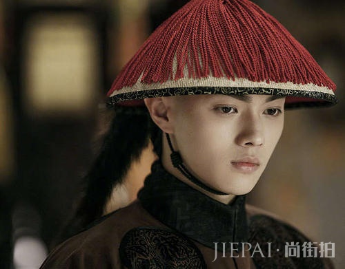 许凯自曝进健身房只为了拍照,对着王源粉丝营业,一天平均俩汉堡