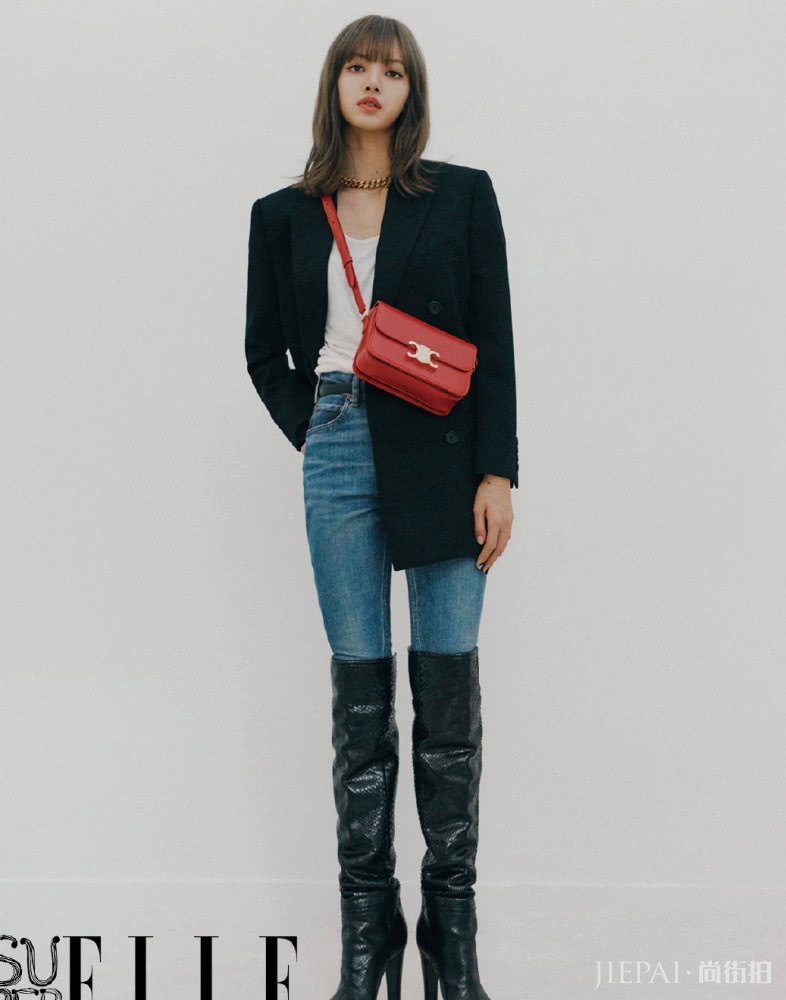 Lisa新造型上线，同样搭配皮靴风格却相差这么大？